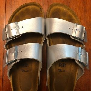 EUC Silver Birkenstocks
